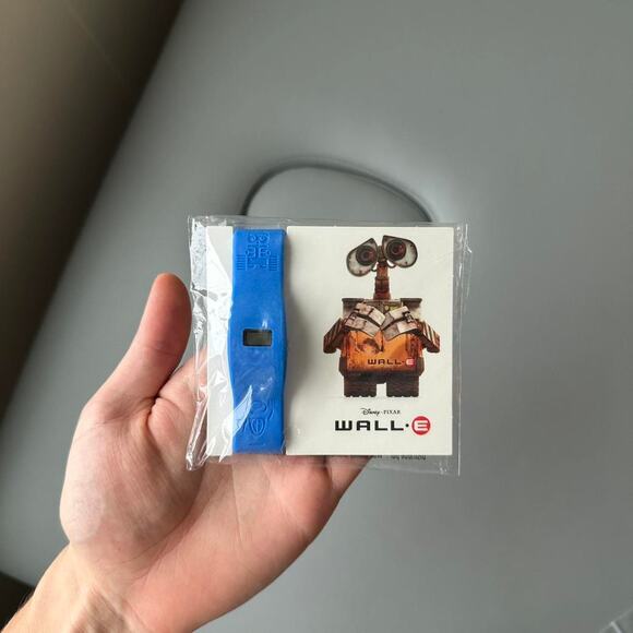 2008 Disney Pixar Wall E Robot Rubber Watch Movie Promo - Picture 2 of 5